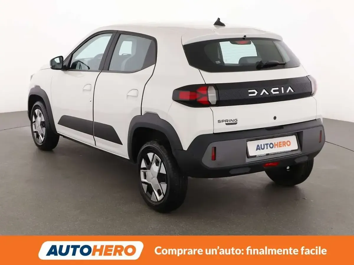 Używany Dacia Spring Expression 19 kW (26 KM) 2025 Biały Hatchback