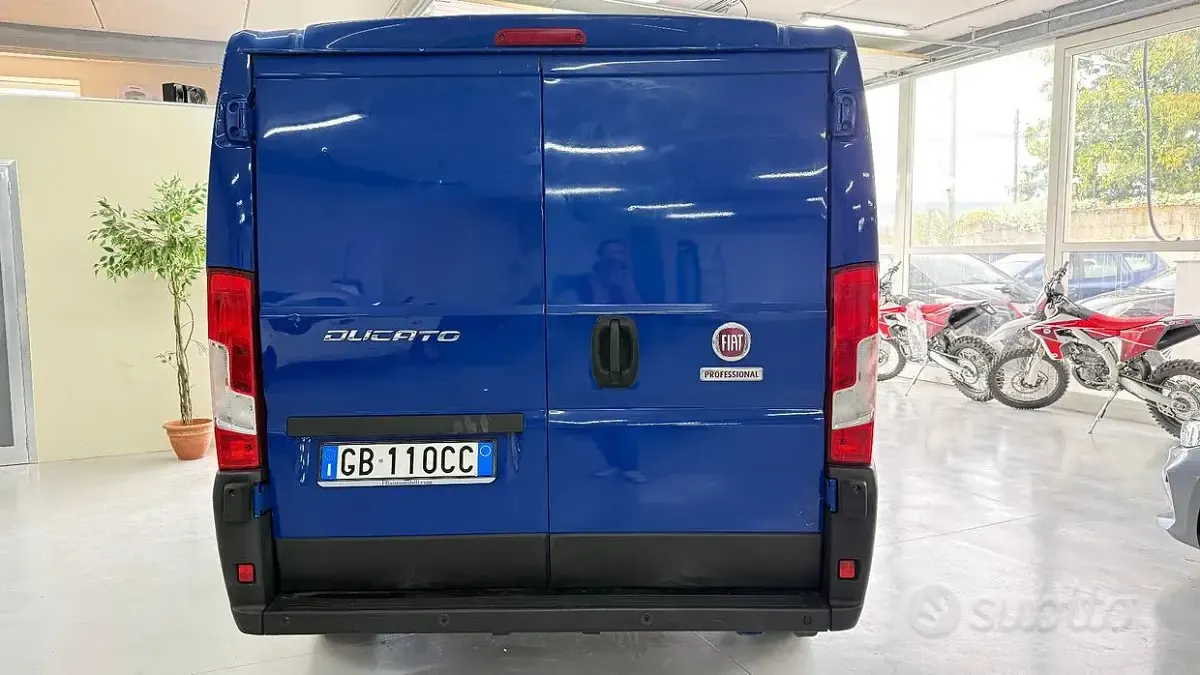 Usata Fiat Ducato 120 CV (88 kW) 2020 Blu Furgone
