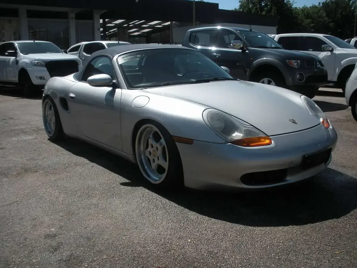 Usata Porsche Boxster 220 CV (161 kW) 2001 Argento Cabrio