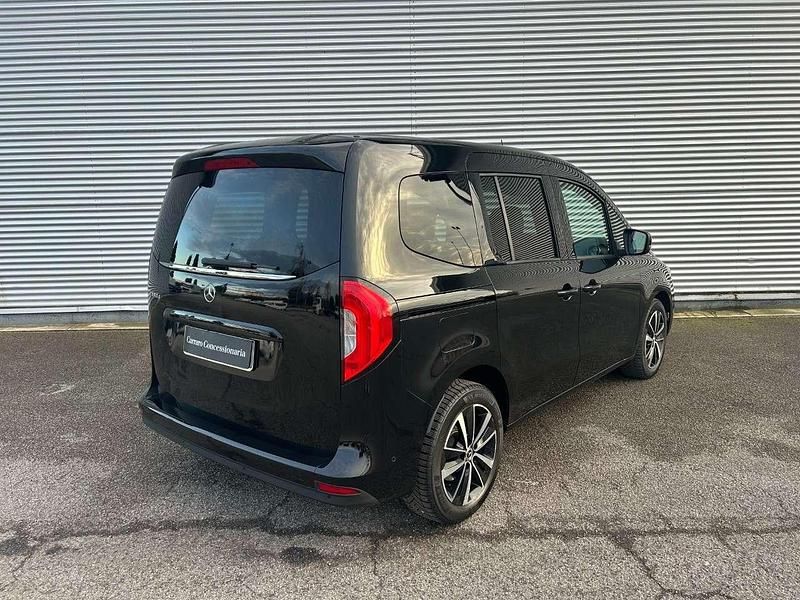 Usata Mercedes 180 Premium 116 CV (85 kW) 2023 Nero Berlina