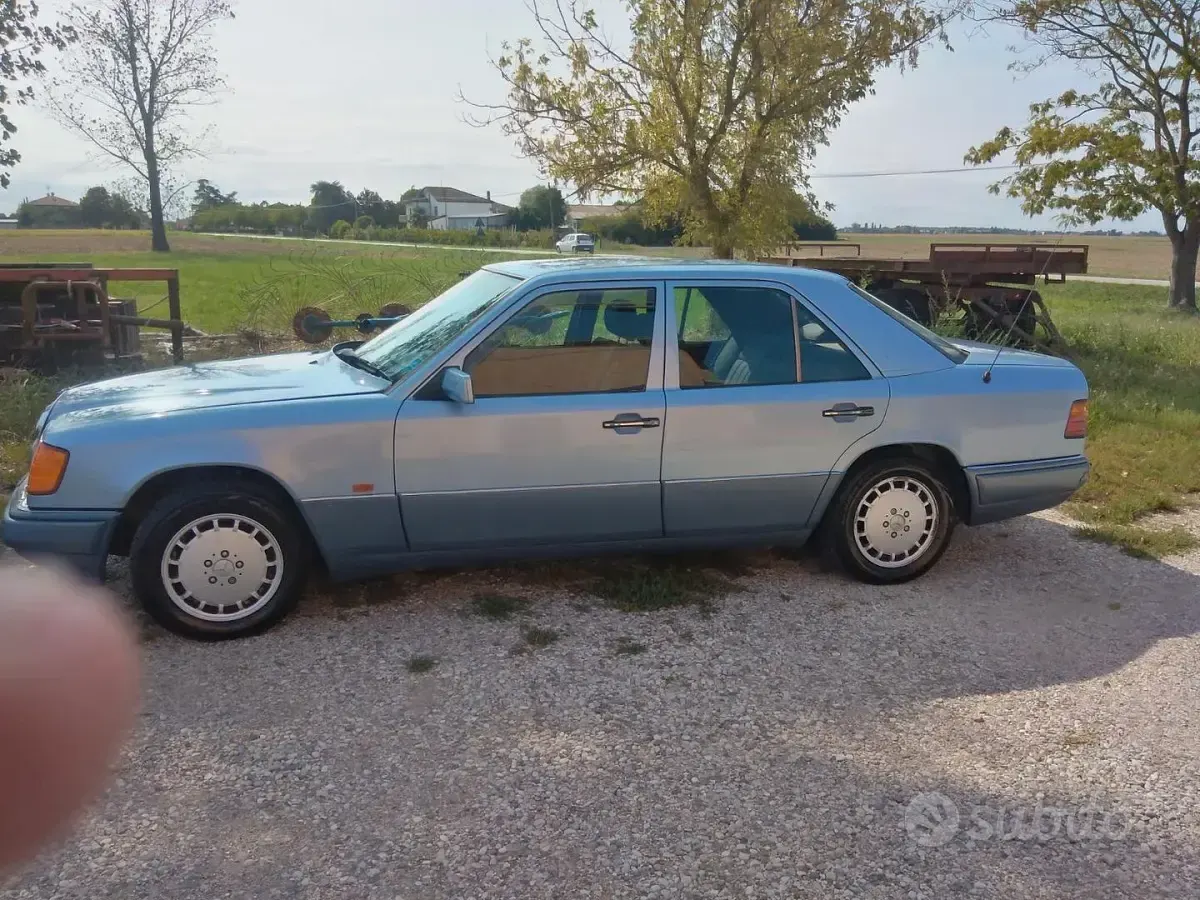 Usata Mercedes 200 109 CV (80 kW) 1991 Berlina