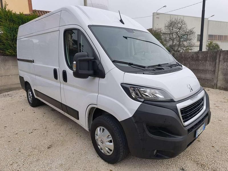 Usata Peugeot Boxer 140 CV (102 kW) 2022 Bianco Furgone