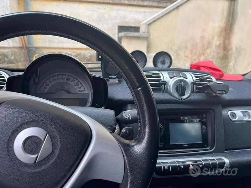 Usata Smart ForTwo Cabrio Pulse 71 CV (52 kW) 2012 Nero Cabrio