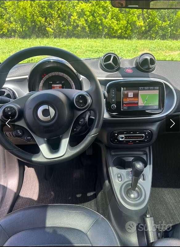 Usata Smart ForFour Prime 75 CV (55 kW) 2019 Grigio Utilitaria
