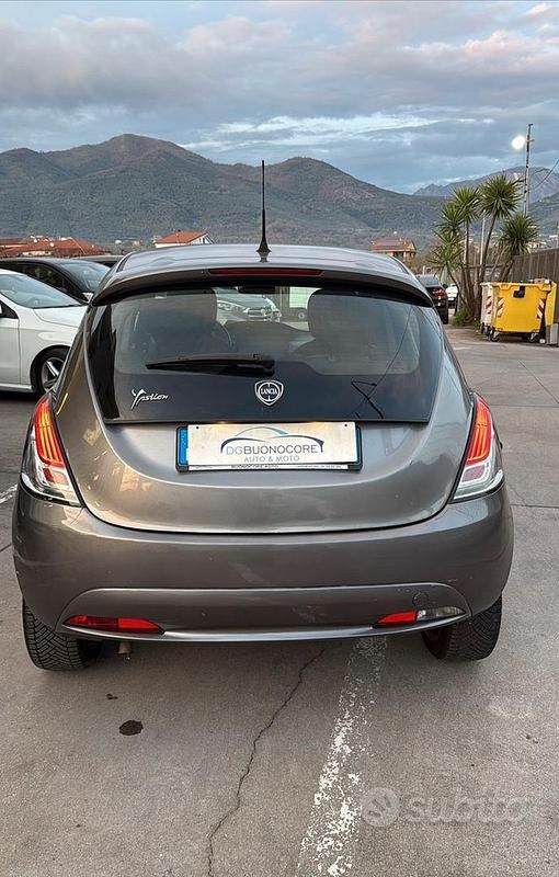 Usata Lancia Ypsilon 2014 Grigio Utilitaria