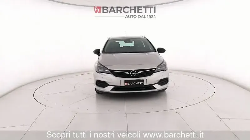 Usata Opel Astra Business Elegance 105 CV (77 kW) 2022 Argento Utilitaria