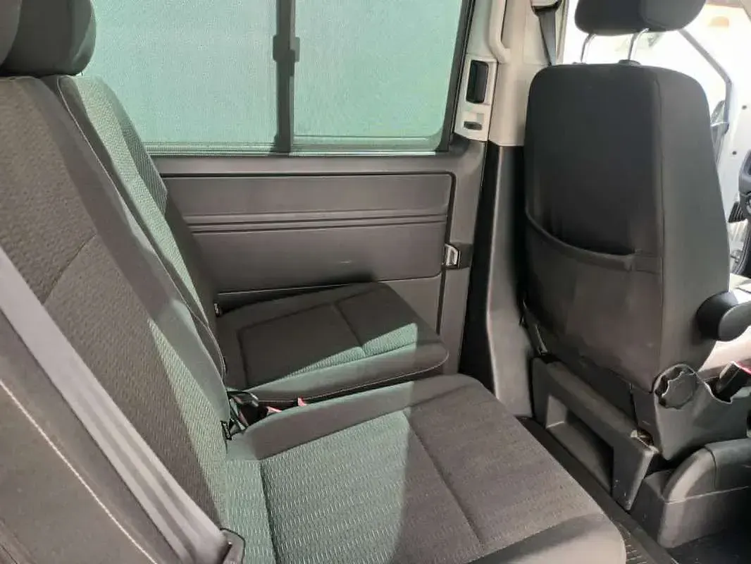 Usata VW Caravelle 150 CV (110 kW) 2016 Bianco Furgone