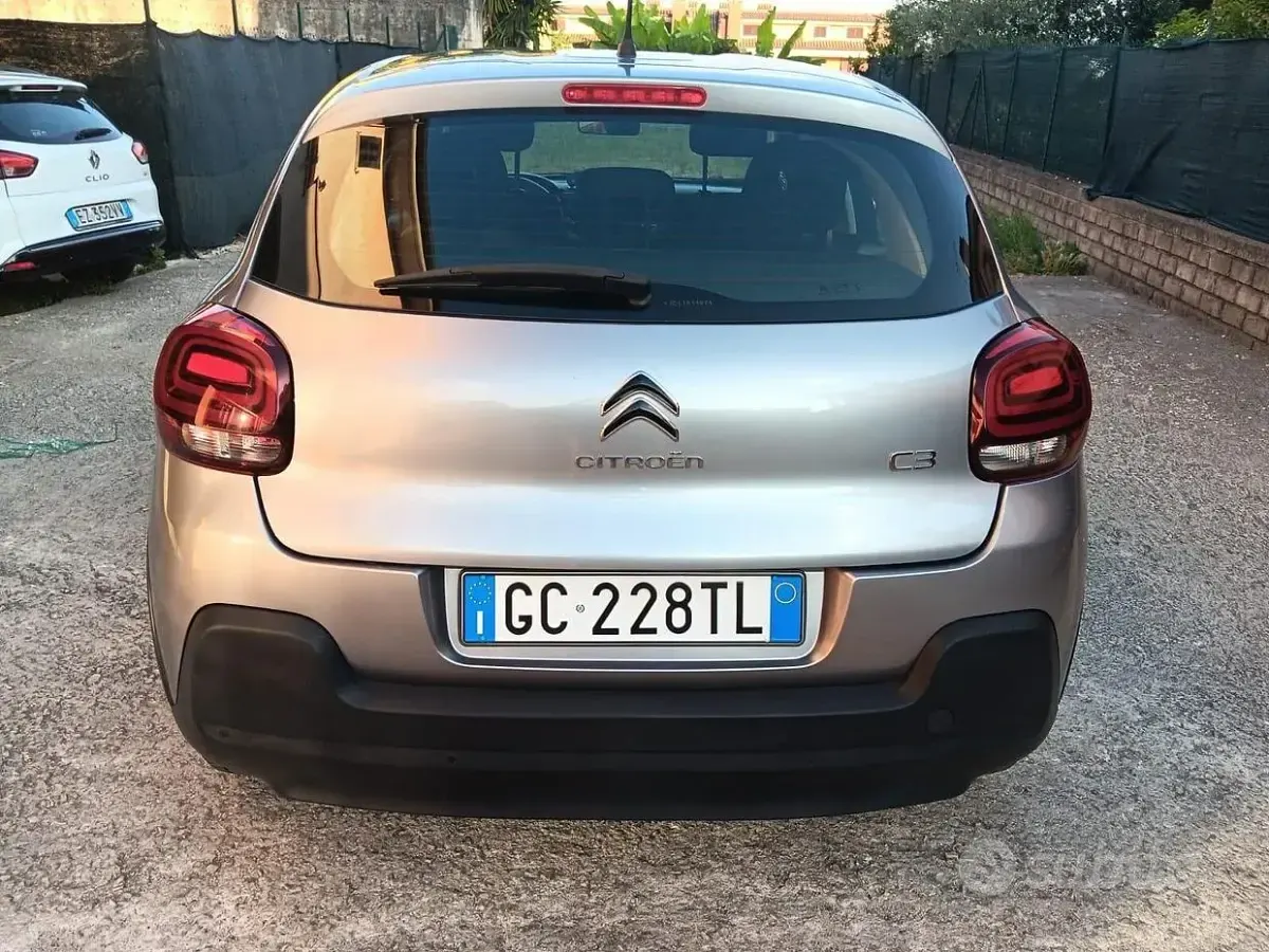 Usata Citroën C3 Shine 83 CV (61 kW) 2020 Grigio Utilitaria