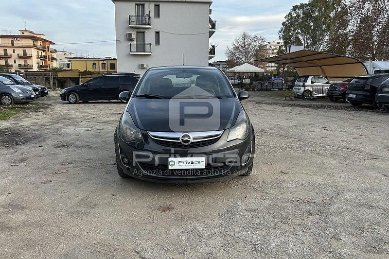 Usata Opel Corsa 75 CV (55 kW) 2013 Grigio Berlina