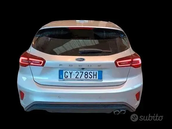 Usata Ford Focus ST 115 CV (84 kW) 2025 Grigio Berlina
