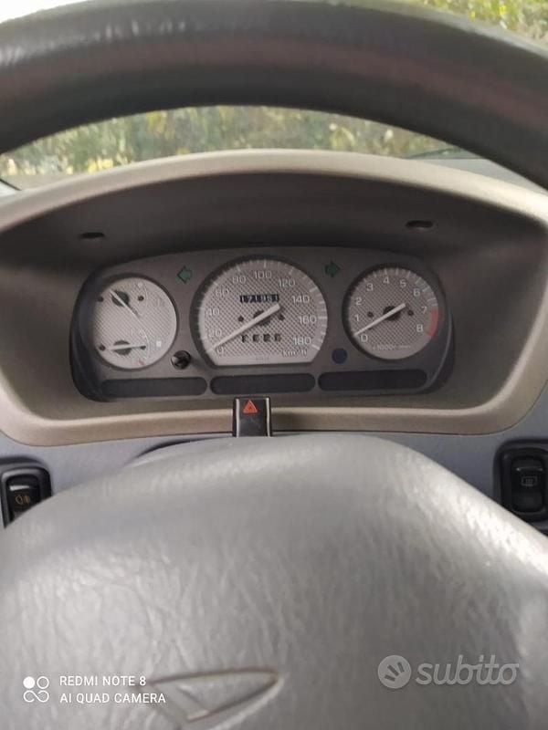 Usata Daihatsu Terios 83 CV (61 kW) 2000 Grigio SUV