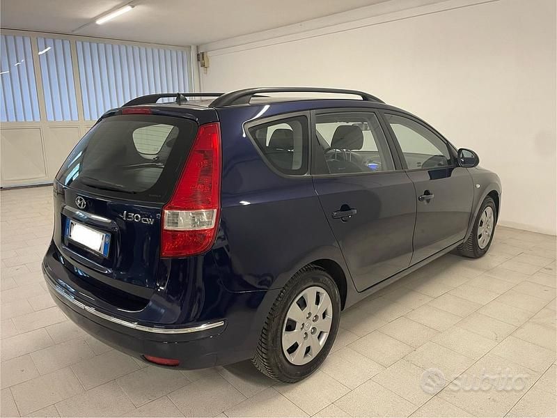 Usata Hyundai i30 Active 126 CV (92 kW) 2009 Blu Station wagon