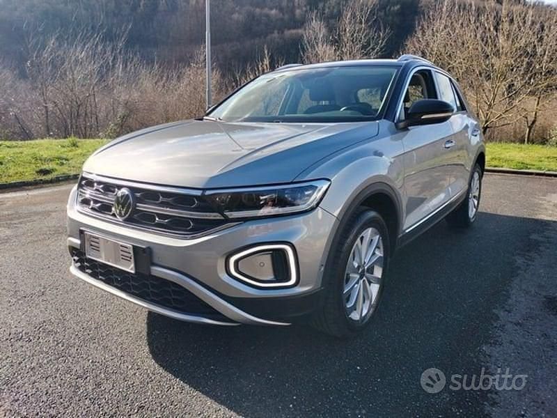 Usata VW T-Roc Style 116 CV (85 kW) 2025 Grigio SUV