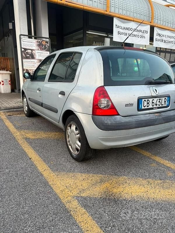 Usata Renault Clio II 2003 Berlina