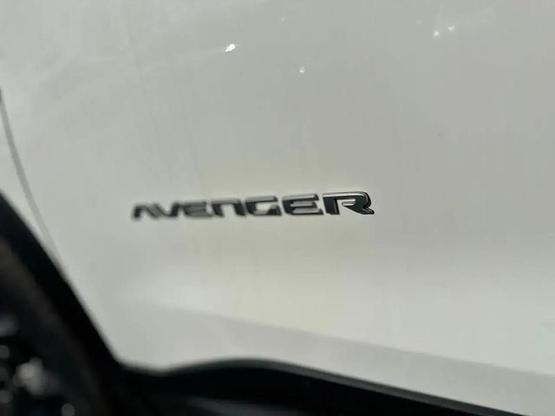 Usata Jeep Avenger Altitude 101 CV (74 kW) 2024 Bianco SUV