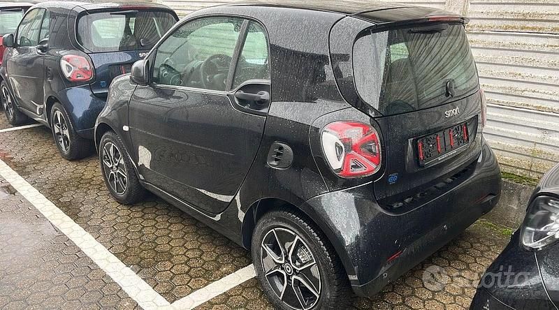 Usata Smart ForTwo Coupé 2023 Nero Utilitaria