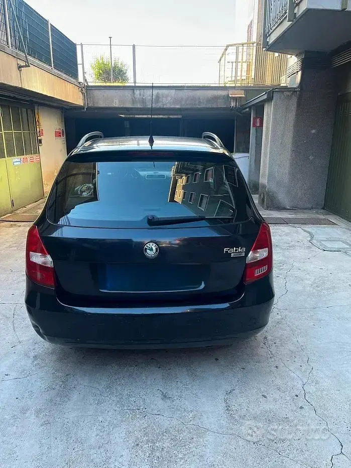 Usata Skoda Fabia 64 CV (47 kW) 2008 Nero Station wagon