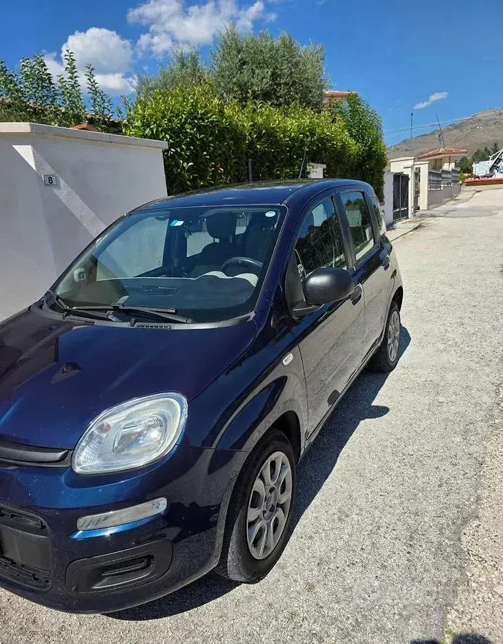 Usata Fiat Panda 85 CV (62 kW) 2015 Bluazzurro Utilitaria