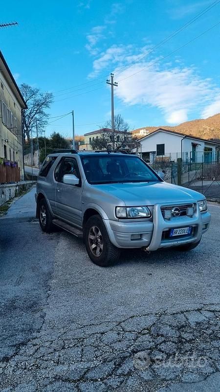 Usata 2004 Opel Frontera Sport SUV | 4500 € - Immagine 1/4