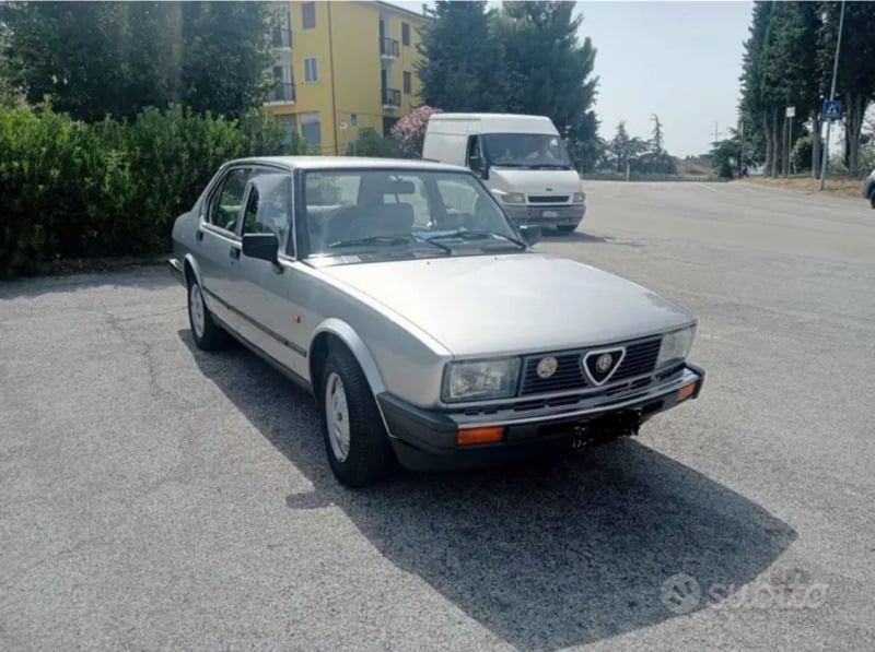 Usato 1984 Alfa Romeo Alfetta 1.8 Benzin 122 CV (8.000 €)