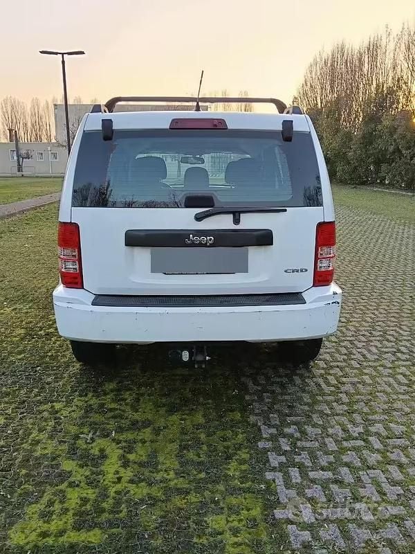 Usata Jeep Cherokee 200 CV (147 kW) 2012 Bianco SUV