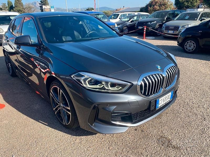 Usata BMW 118 M Sport 140 CV (102 kW) 2020 Grigio Utilitaria