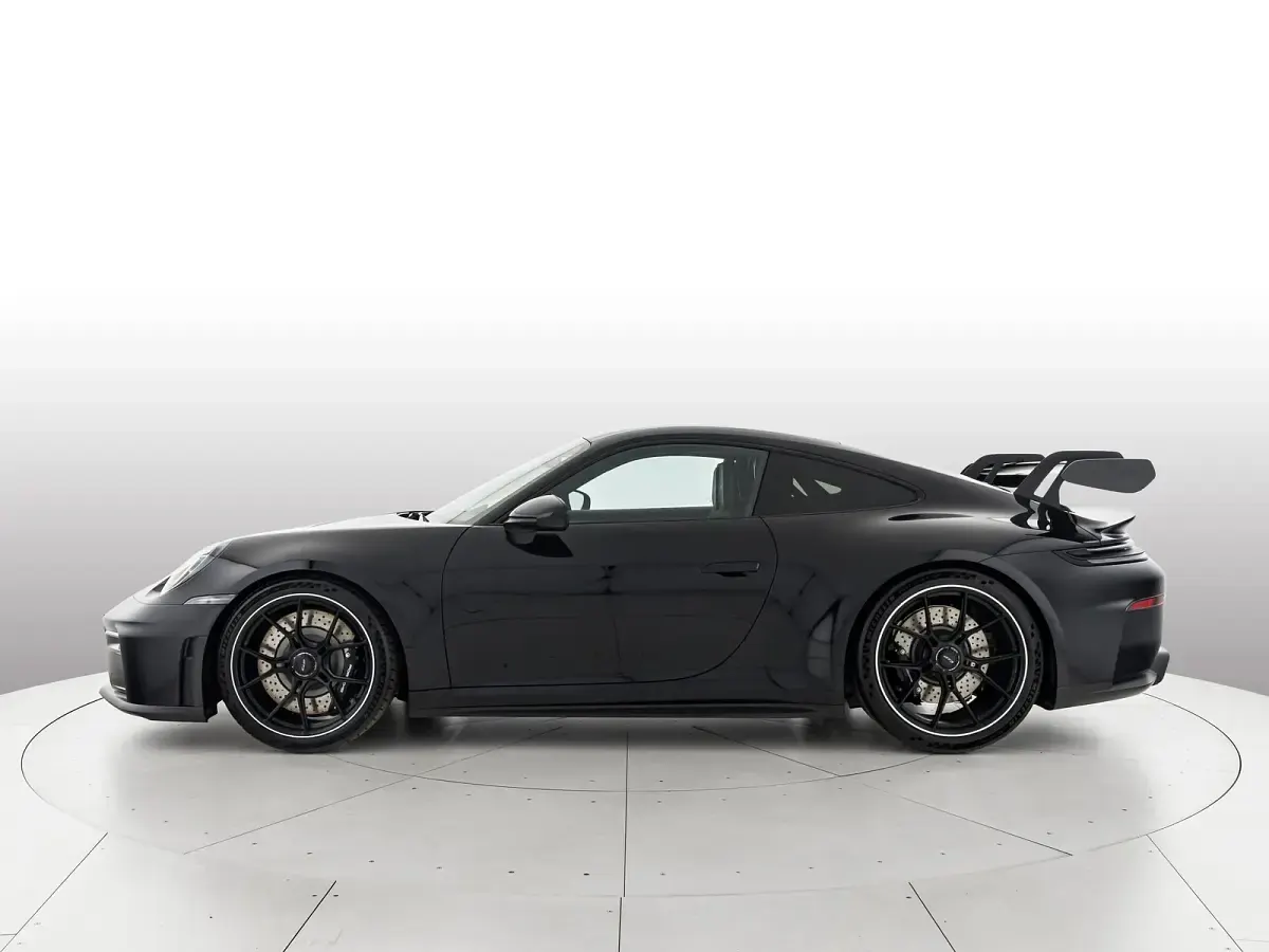 Nuova Porsche 911 GT3 2026 Nero jet metallizzato Coupé