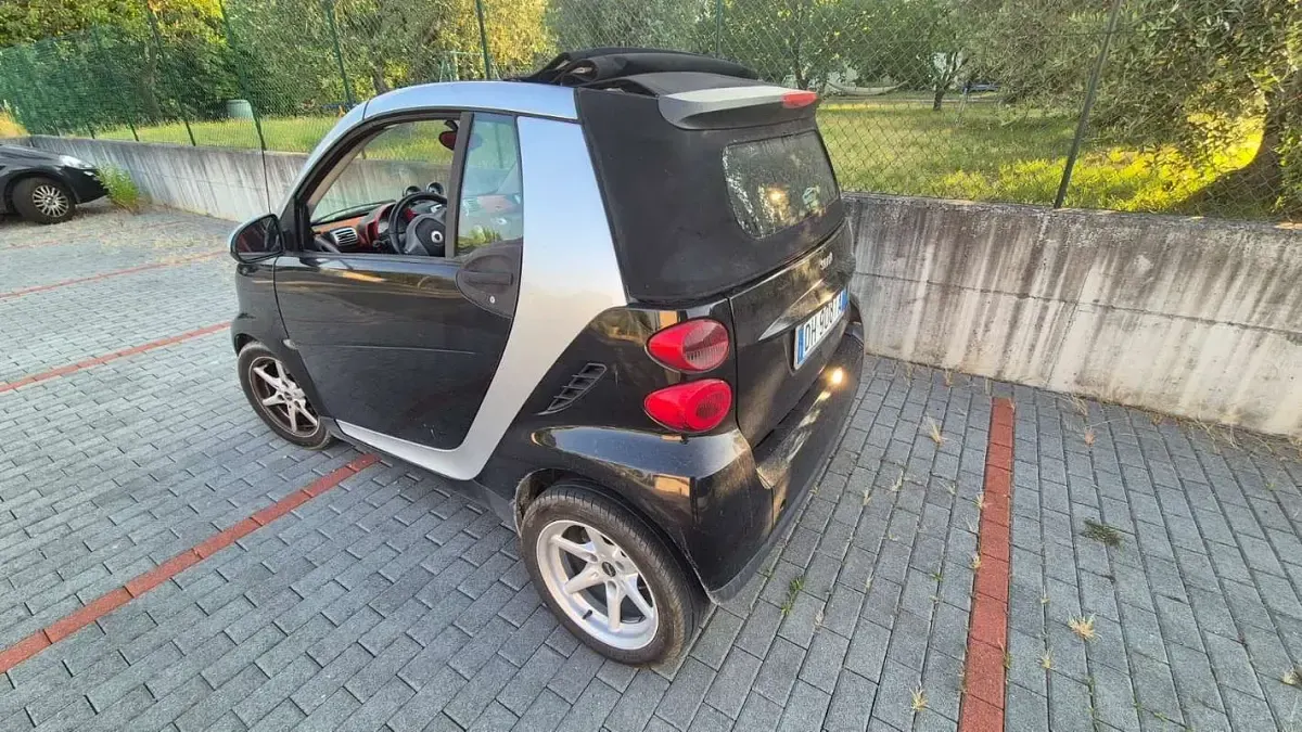 Usata Smart ForTwo Cabrio Passion 71 CV (52 kW) 2007 Nero Cabrio