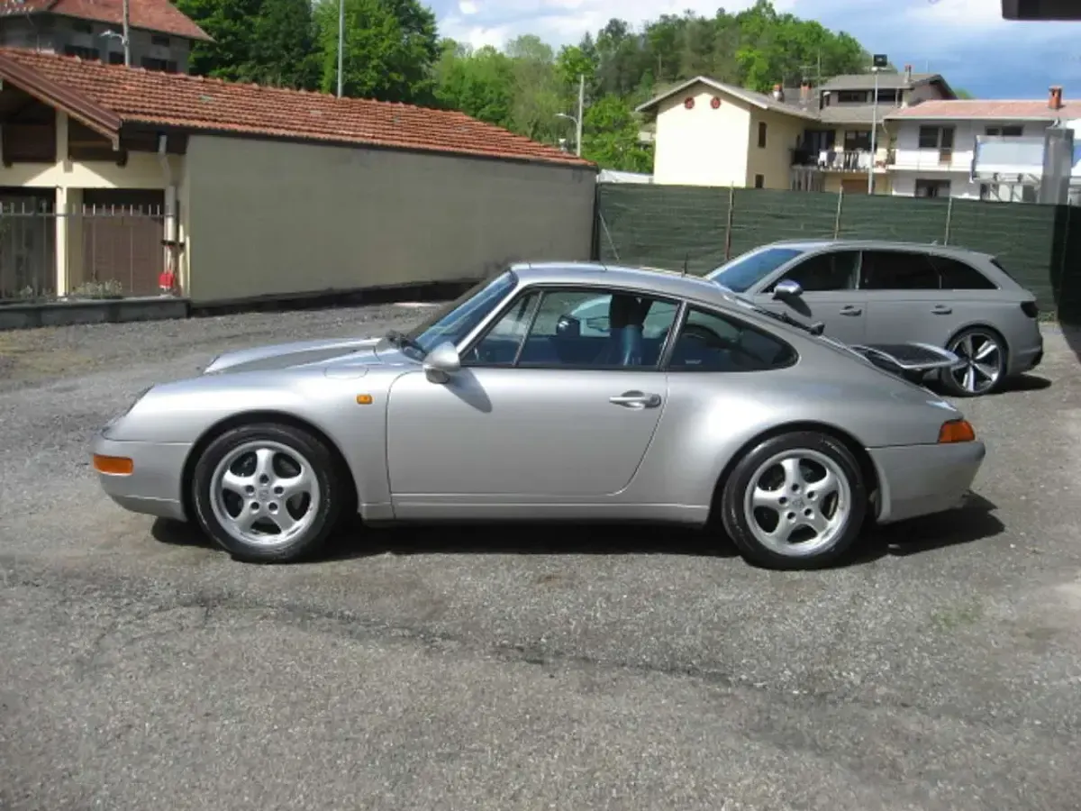 Usata Porsche 993 286 CV (210 kW) 1997 Argento Coupé