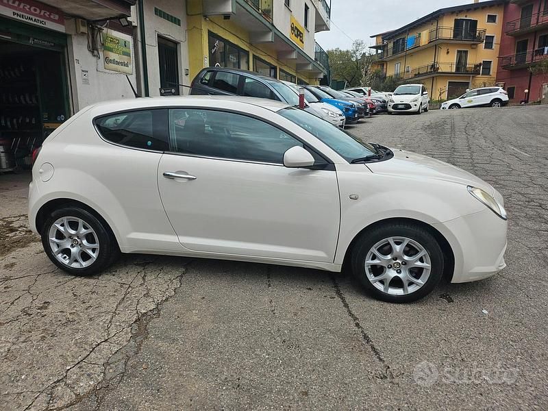 Usata Alfa Romeo MiTo Progression 120 CV (88 kW) 2009 Bianco Utilitaria