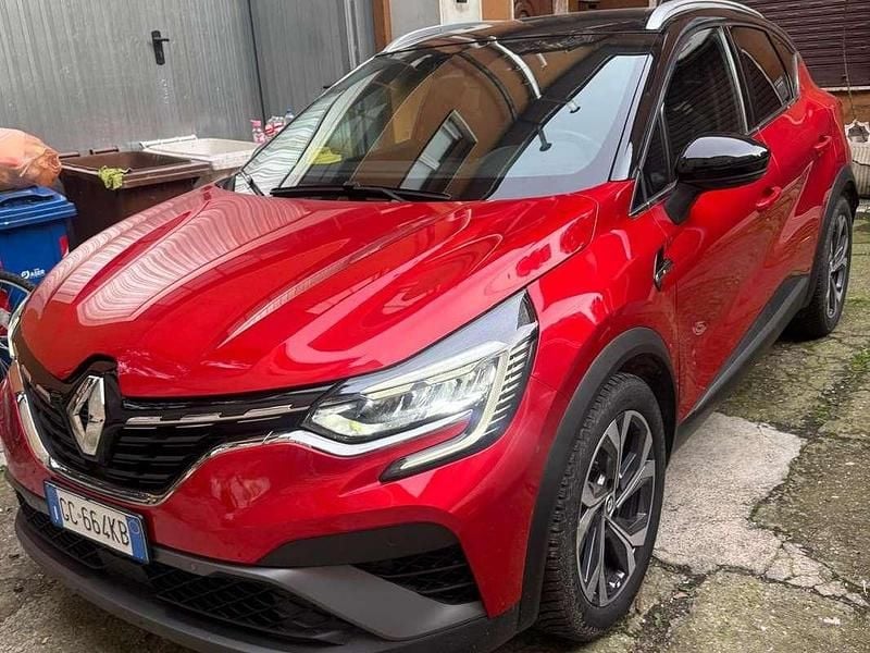 Usata Renault Captur RS Line 94 CV (69 kW) 2022 Rosso SUV