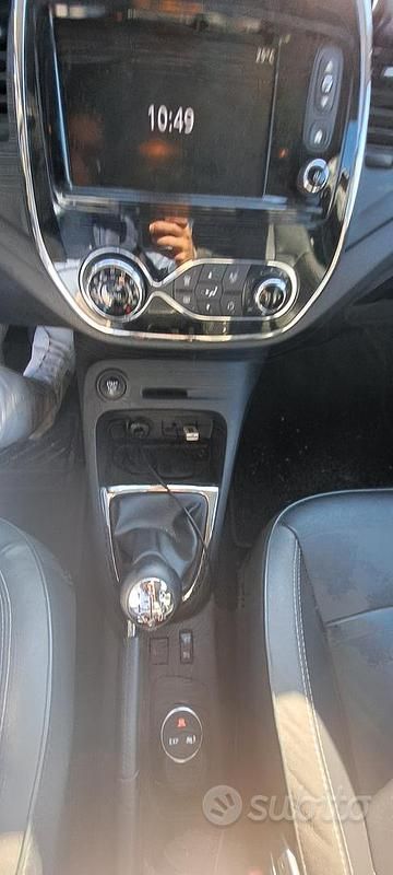 Usata Renault Captur 90 CV (66 kW) 2016 Bianco SUV