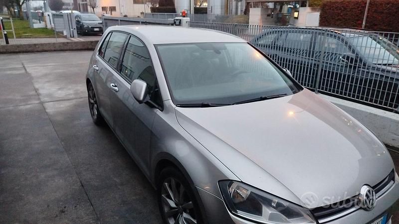 Usata VW Golf VII 110 CV (80 kW) 2015 Berlina