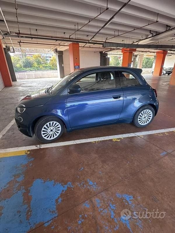Usado Fiat 500e 69 kW (95 CV) 2024 Verde Berlina
