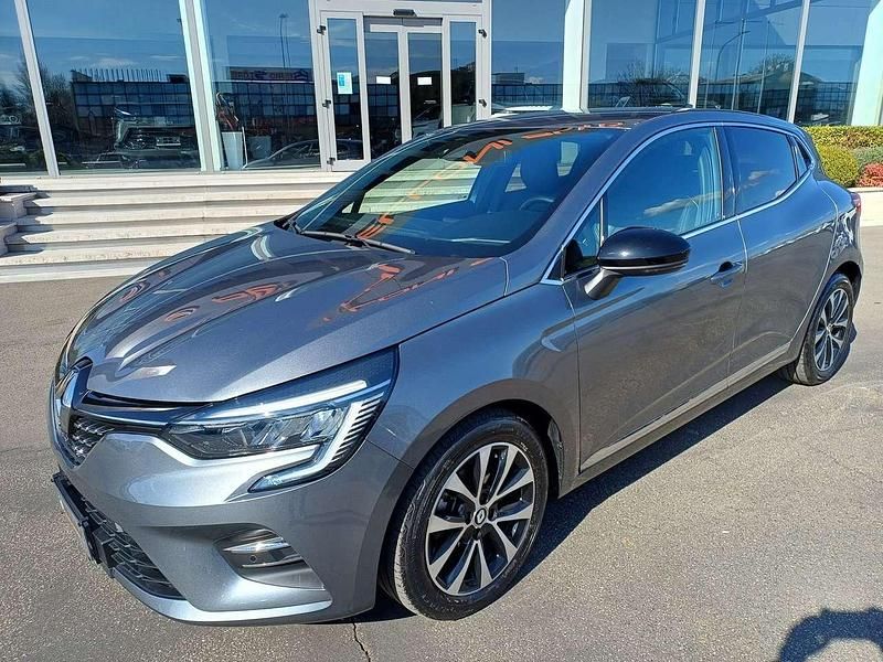 Usata Renault Clio V 101 CV (74 kW) 2023 Other Utilitaria