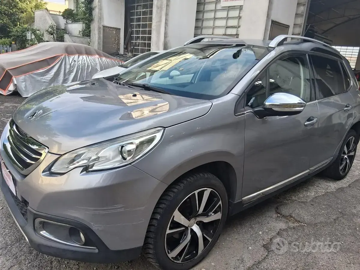 Usata Peugeot 2008 92 CV (67 kW) 2015 Grigio SUV