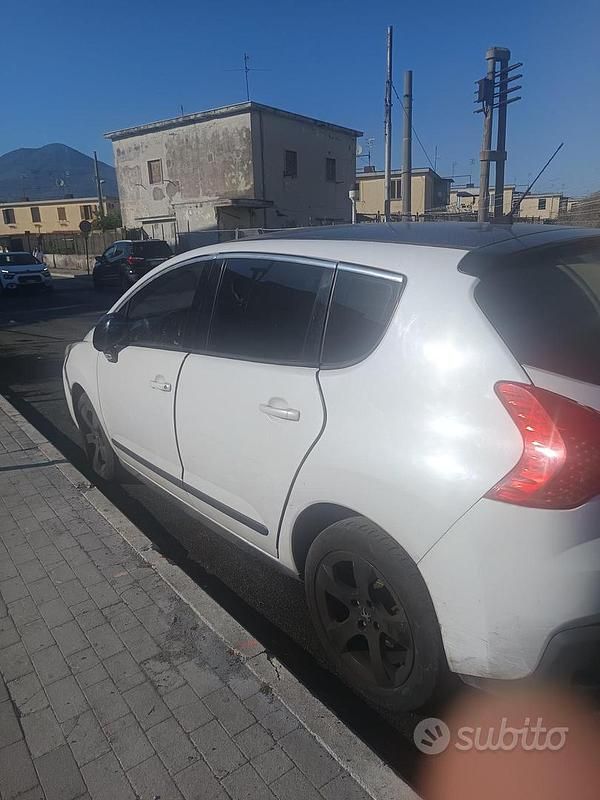 Usata Peugeot 3008 112 CV (82 kW) 2011 Bianco Station wagon