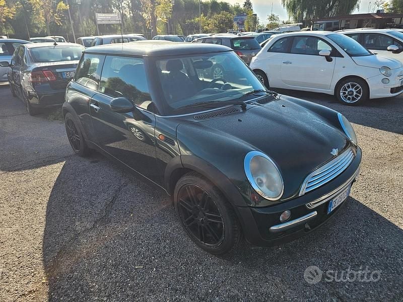 Usata Mini Cooper 90 CV (66 kW) 2003 Verde Utilitaria