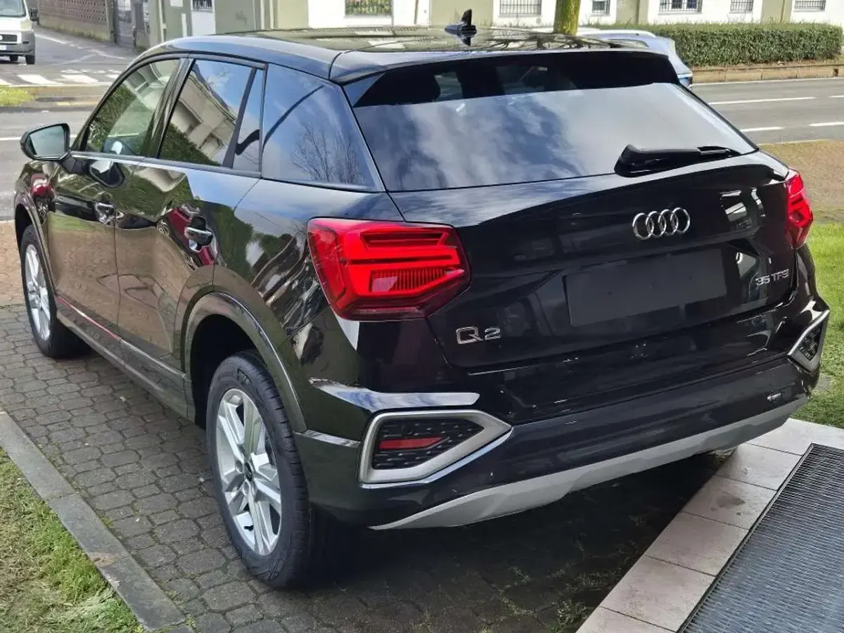 Nuova Audi Q2 Advanced 150 CV (110 kW) 2026 Nero mythos SUV