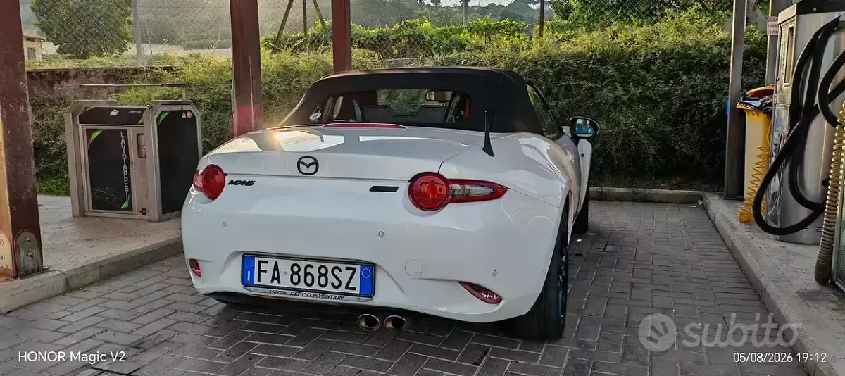 Usata Mazda MX5 Inclusive 160 CV (117 kW) 2015 Bianco Cabrio