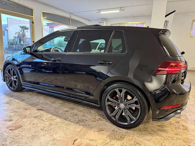 Usata VW Golf VII Pro 245 CV (180 kW) 2018 Nero metallizzato Berlina