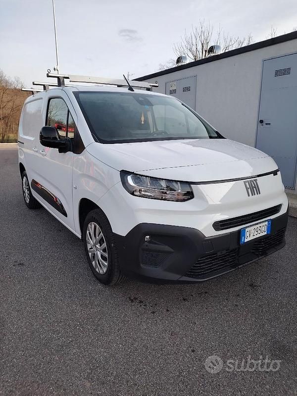 Usata Fiat Doblò 102 CV (75 kW) 2024 Monovolume