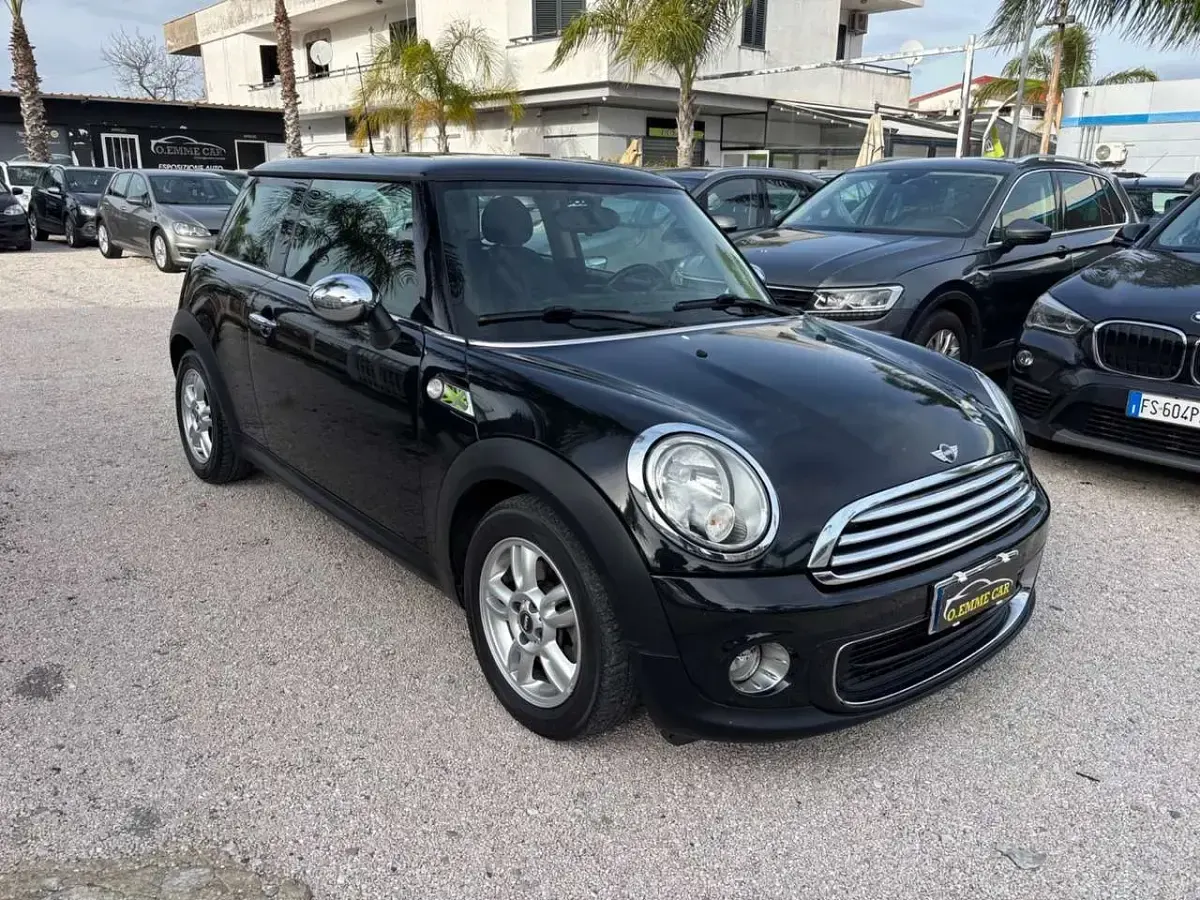 Usata Mini ONE 75 CV (55 kW) 2011 Nero Utilitaria