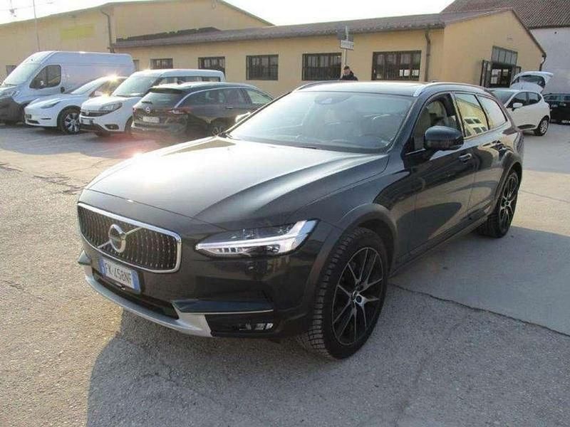 Usata Volvo V90 CC Pro 235 CV (172 kW) 2017 Nero Station wagon