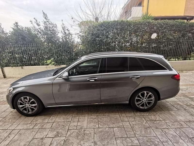 Usata Mercedes C220 170 CV (125 kW) 2018 Station wagon