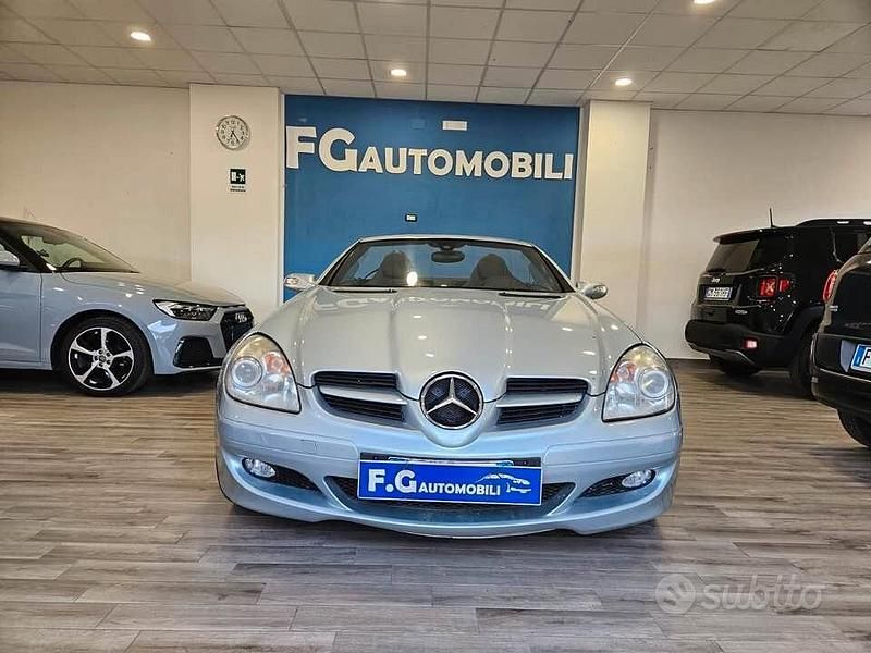 Usata Mercedes SLK200 163 CV (119 kW) 2004 Grigio Cabrio