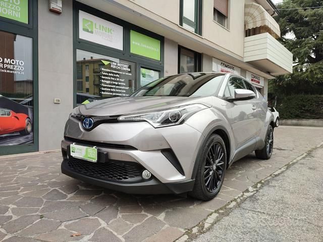 Usata Toyota C-HR Lounge 122 CV (89 kW) 2017 Grigio SUV