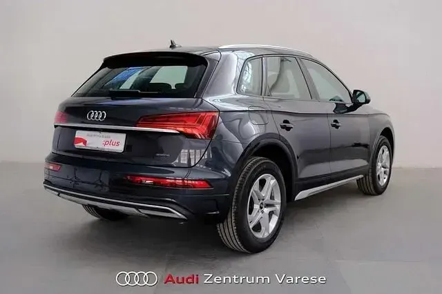 Usata Audi Q5 Advanced Plus 299 CV (219 kW) 2023 Grigio manhattan metallizzato SUV
