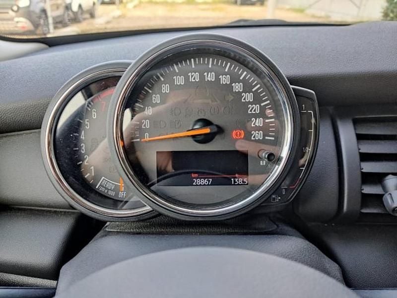 Usata Mini ONE 75 CV (55 kW) 2019 Grigio Utilitaria