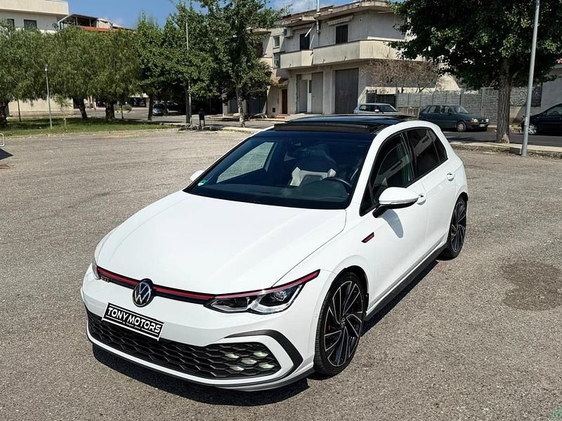 Usata VW Golf VIII GTI 244 CV (179 kW) 2022 Bianco Berlina